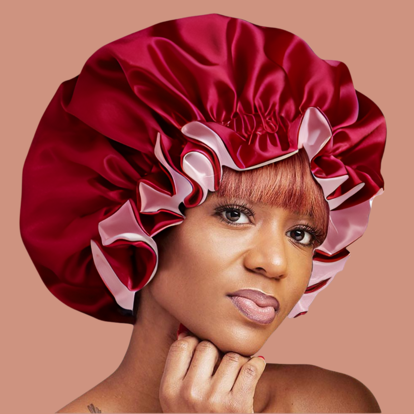 bonnet-en-satin-rouge-frange