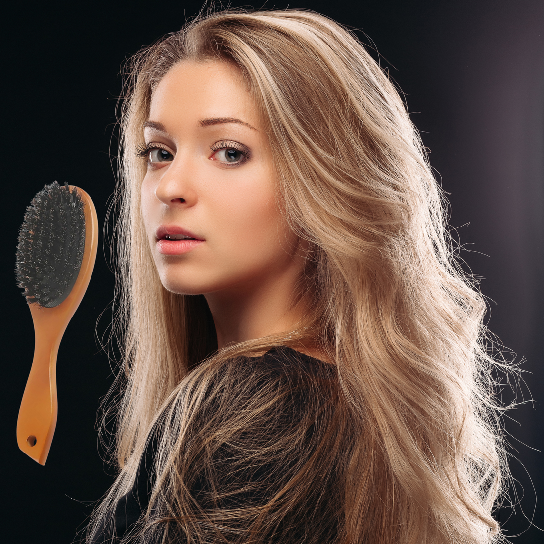 Pourquoi choisir une brosse à poil de sanglier pour les cheveux bouclés, frisés et crépus ?