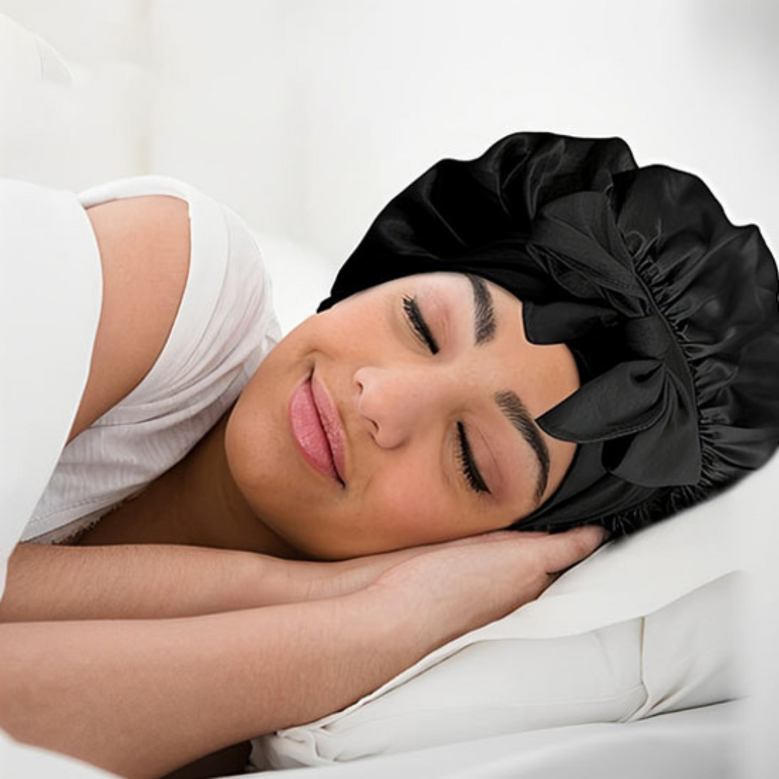 bonnet en satin cheveux bouclés bonnet satin charlotte en satin