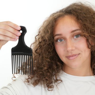 Peigne : L'Essentiel Beauté pour Prendre Soin de Vos Cheveux