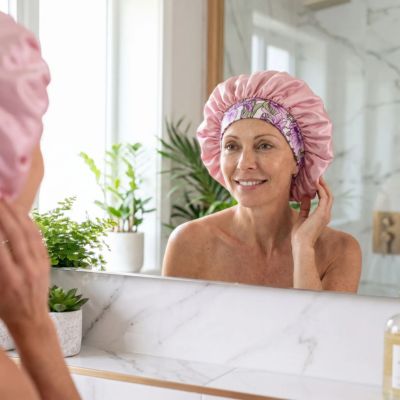 Bonnet en Satin Lot de 2 Camille rose cheveux ondulés bouclés