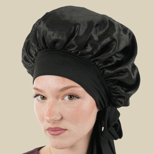 Bonnet en Satin - SilkHaven NOIR CHEVEUX BOUCLES 1
