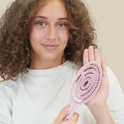 Brosse cheveux bouclés Démêlante rose souples
