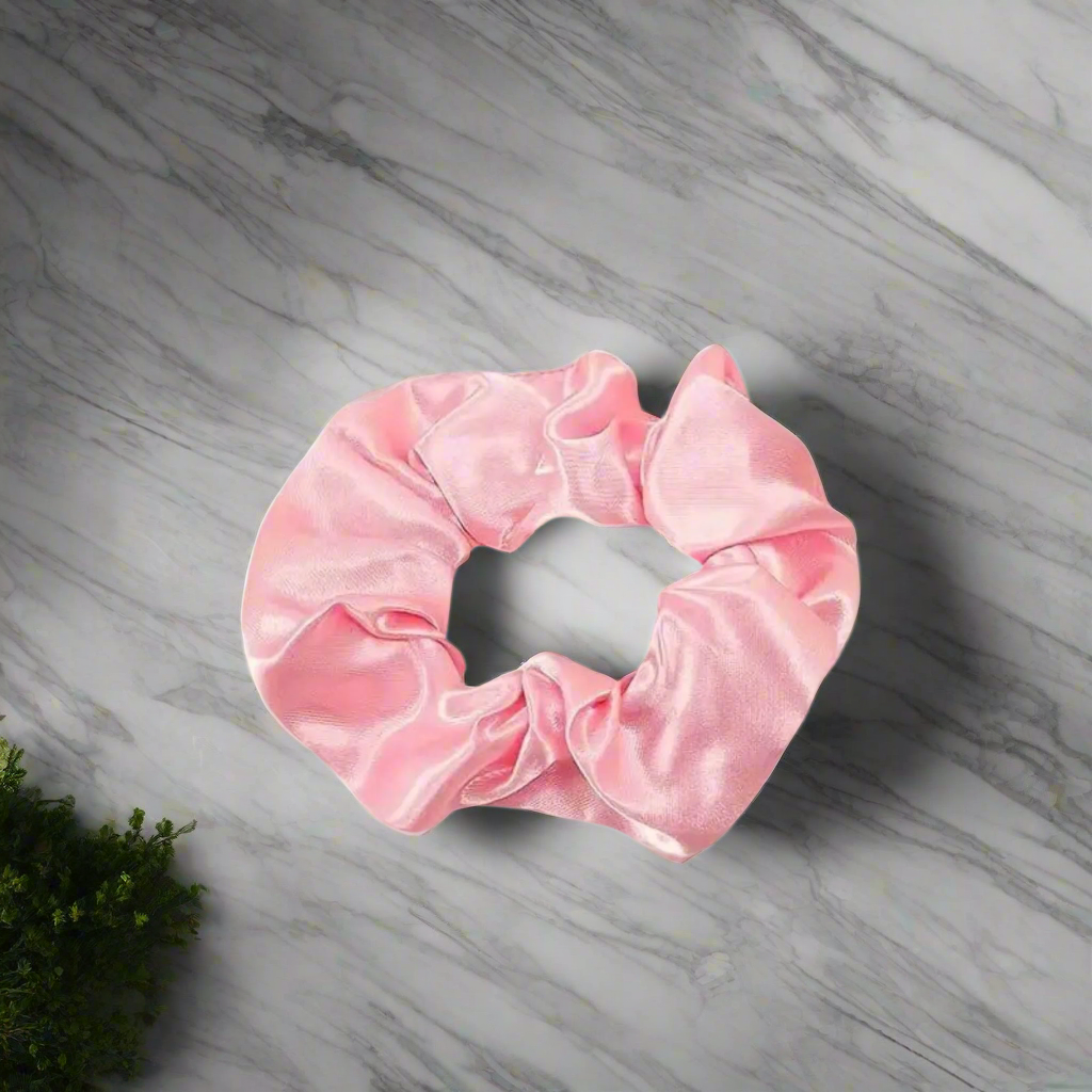Chouchou-Satin-RetroChicRose_-satin-protecteur-rose