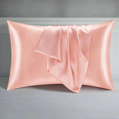 Taie-d-oreiller-en-satin-sleepcocon-taie-d_oreiller-satin-rose-cheveux-bouclés-ondulés-sans-frisottis