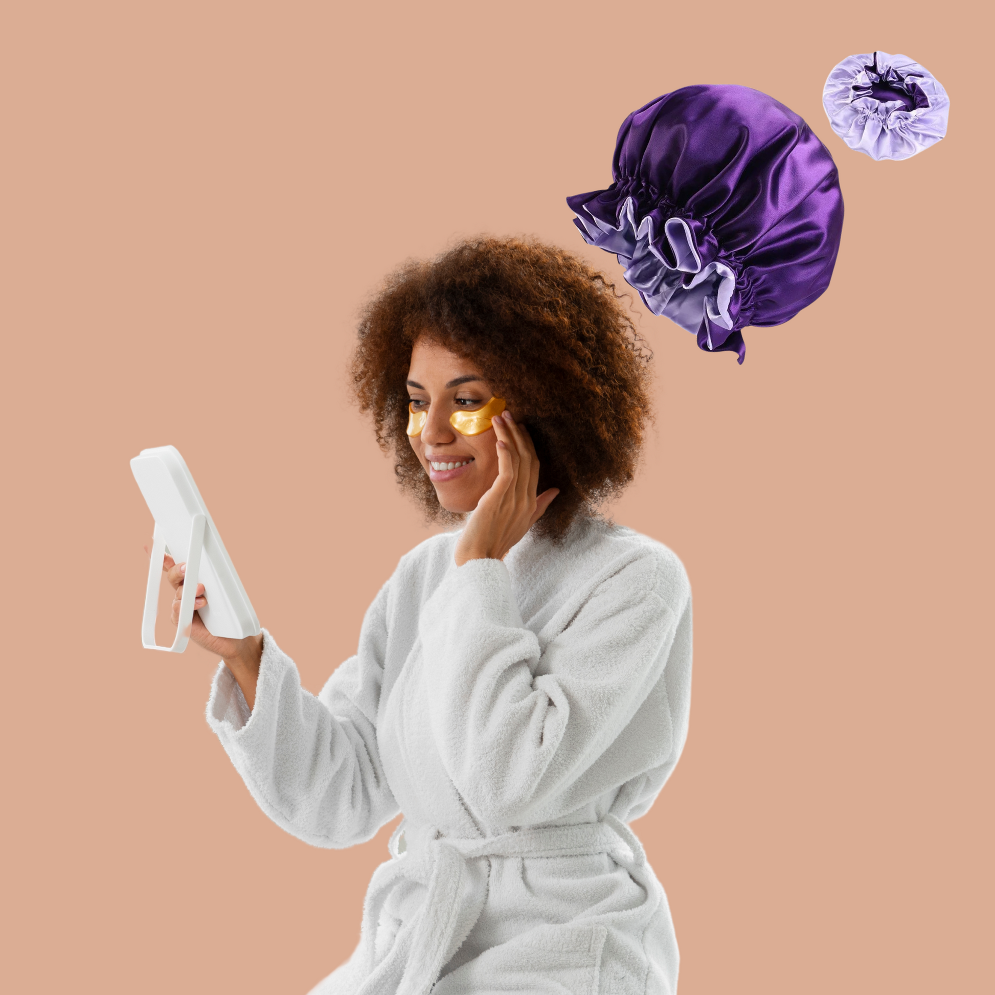 bonne-en-satin-violet-cheveux-bouclés-frisés