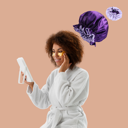 bonne-en-satin-violet-cheveux-bouclés-frisés