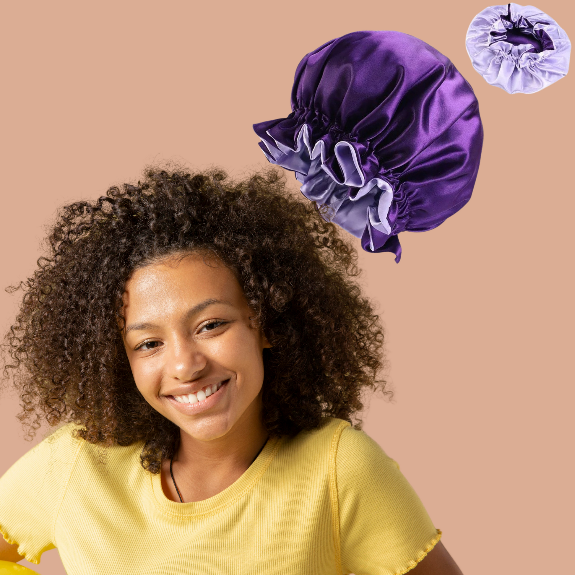 bonne-en-satin-violet-cheveux-frisés