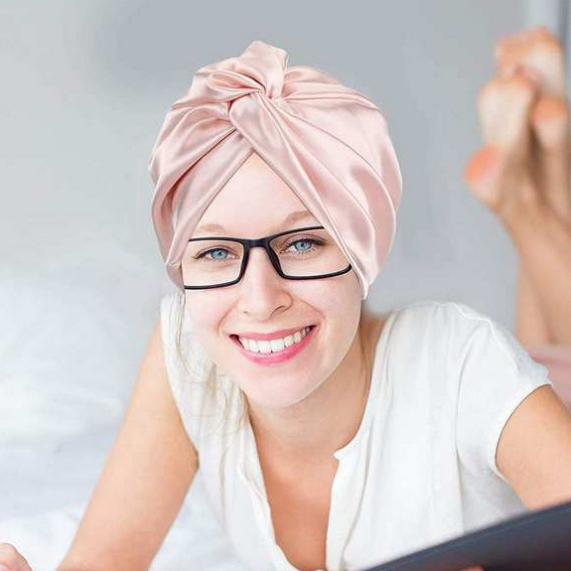 bonnet-de-nuit-en-soie-silkenglow-femme-rose