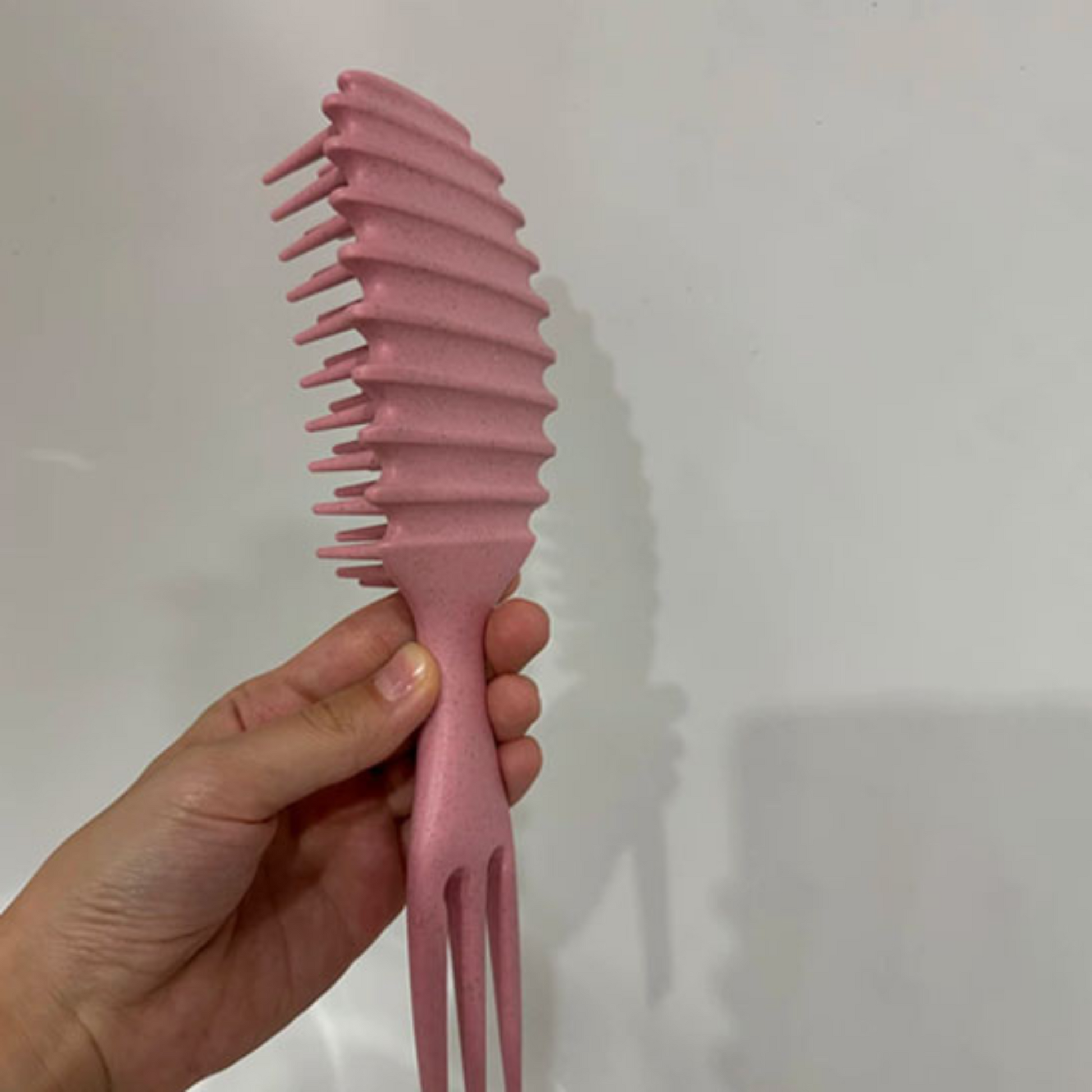 brosse-à-cheveux-curlycare-brosse-cheveux-boucles-rose-definition-peigne-afro-volume
