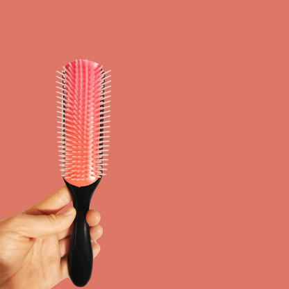 brosse-cheveux-shineglide-brosse-cheveux-bouclés-noir-rouge-compacte