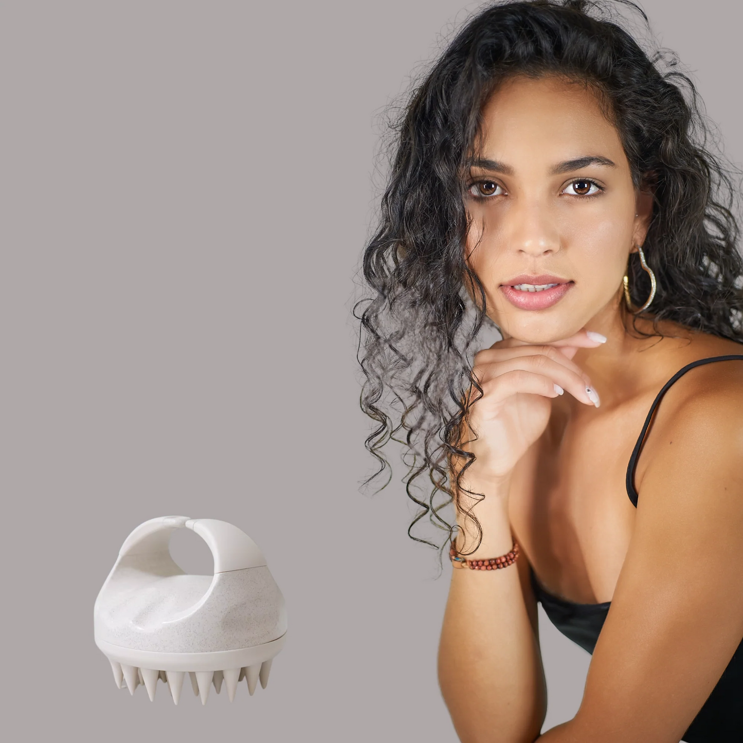 brosse-massage-cuir-chevelu-scalpsooth-brosse-massage-cheveux-bouclés