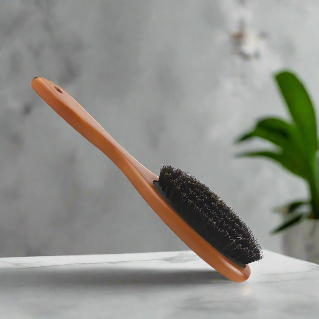 brosse-poil-de-sanglier-shineboost-brosse-poil-de-sanglier-cheveux-bouclés