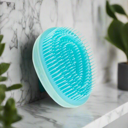 brosse-pour-cheveux-scalprelief-brosse-shampoing-moussante-bleu