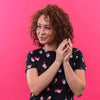 cheveux bouclés femme cheveux soyeux texturés frisés ondulés