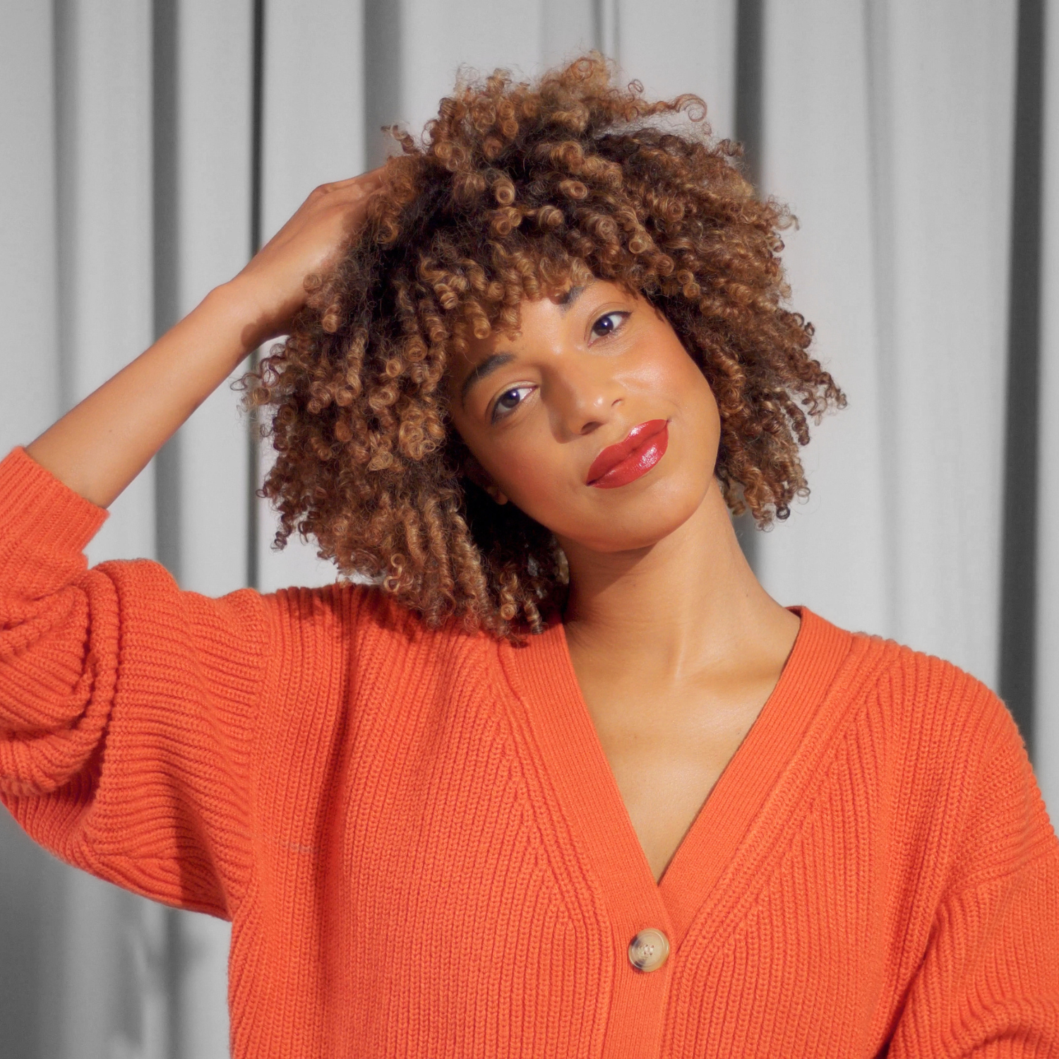 cheveux frisés femme cheveux crépus texturés