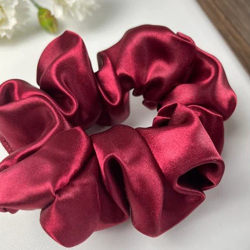 Chouchou Satin - RetroChicScrunchies™ - Bordeaux - Ma Couronne Curly