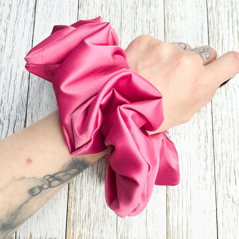 Chouchou Satin - RetroChicScrunchies™ - Rose Fuchsia - Ma Couronne Curly