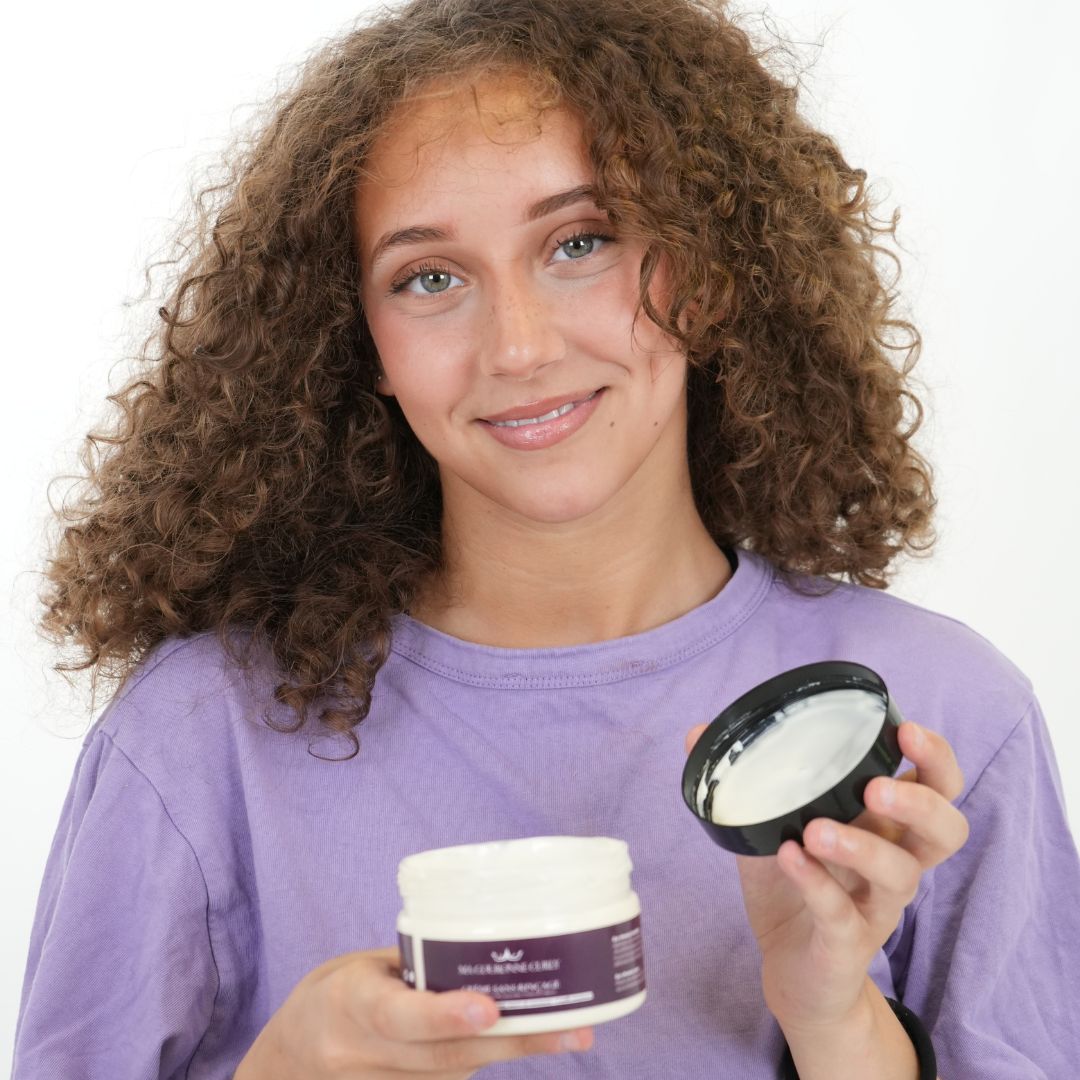 crème sans rincage  cheveux bouclés boucles définis odeur douce sans effet carton