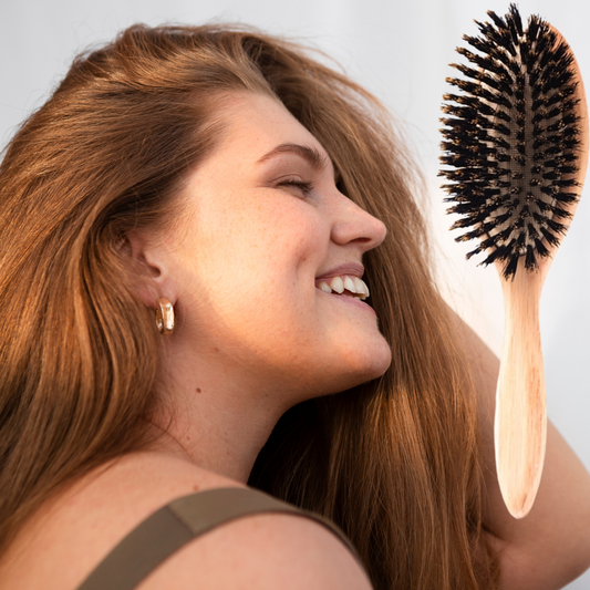 femme Brosse poil de sanglier SoftGlideE cheveux doux