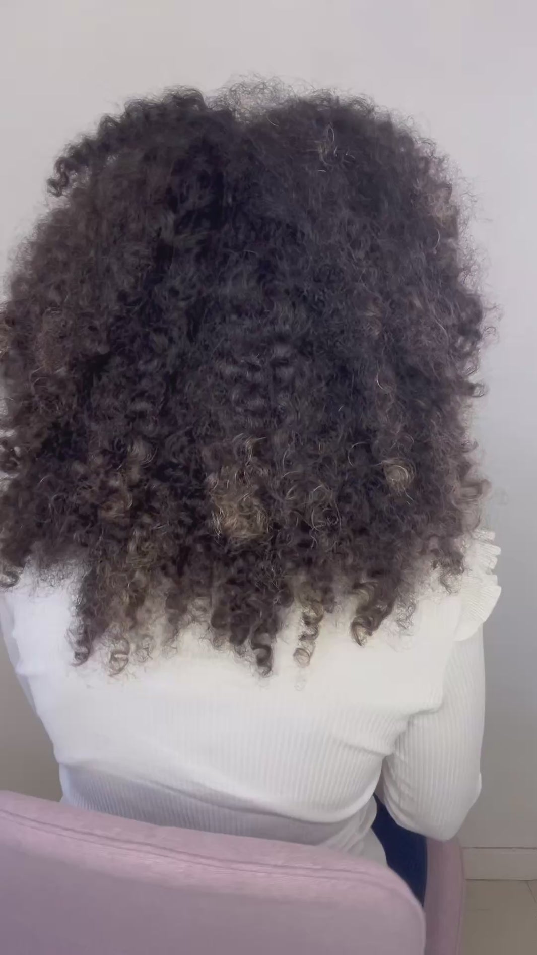 serviette microfibre cheveux bouclés